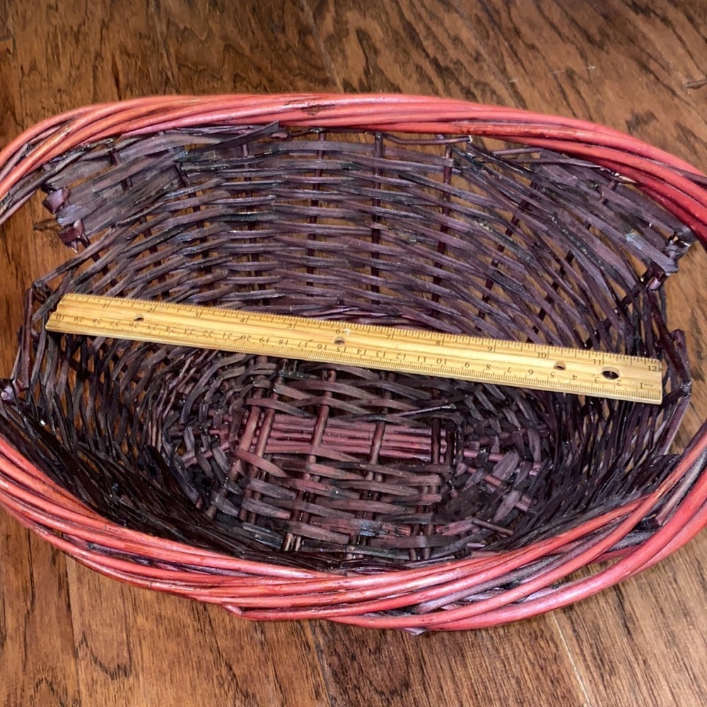 Woven basket side carry handles red mahogany dark walnut size approx 15” x 12”​ - Picture 7 of 13